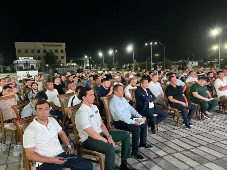 Eksportchi tadbirkorlar, fermer xo’jaliklari rahbarlari hamda mahsulot tayyorlovchi brokerlar uchun ochiq muloqot o’tkazilmoqda